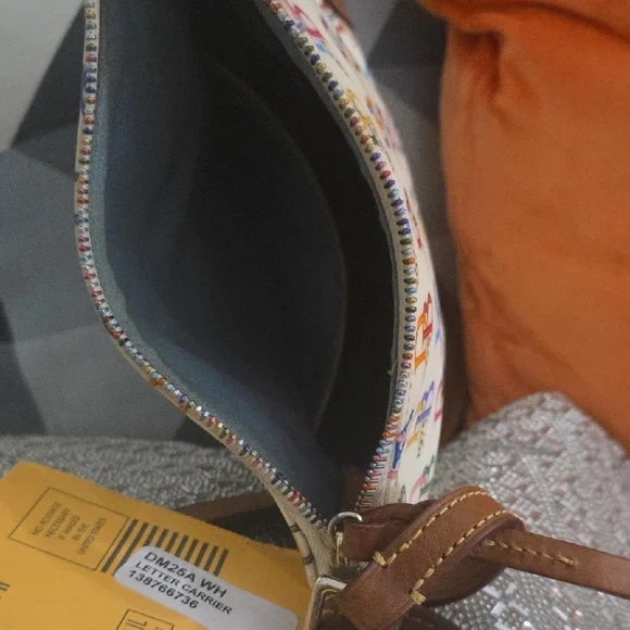 Dooney & Bourke Cream and Brown Crossbody Bag - Picture 5 of 7